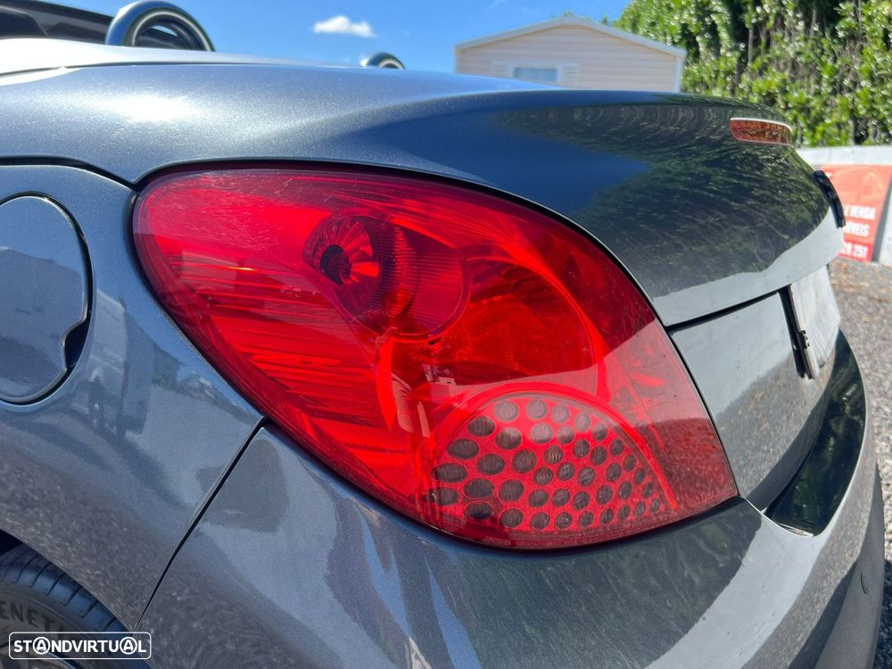 Peugeot 207 CC 1.6 HDi FAP Sport - 27