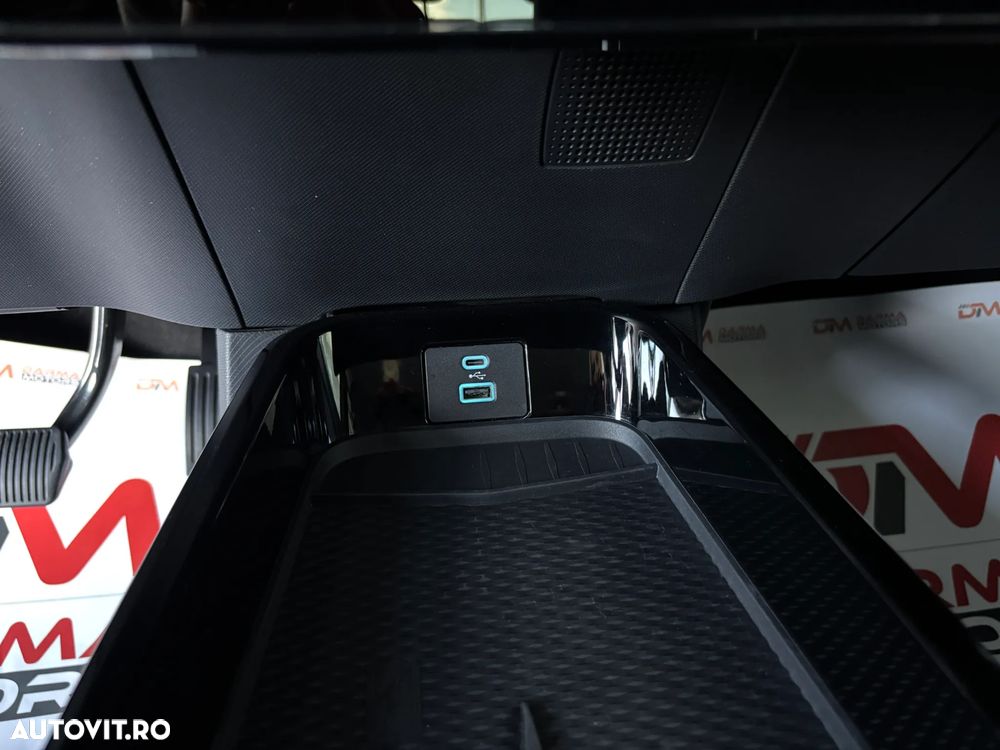 Ford Mustang Mach-E AWD PREMIUM - 19