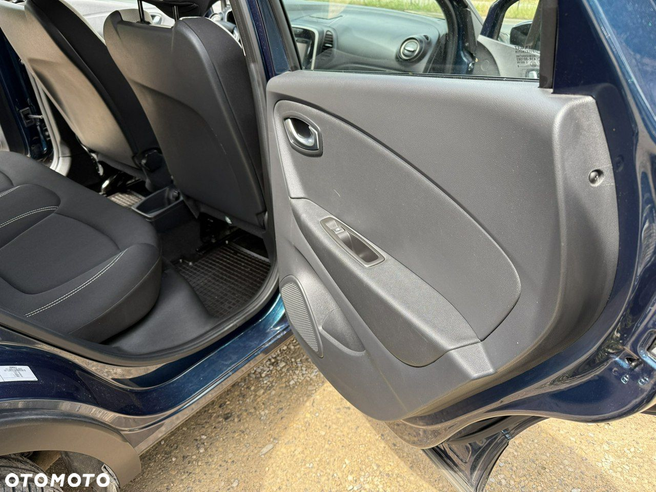 Renault Captur - 25