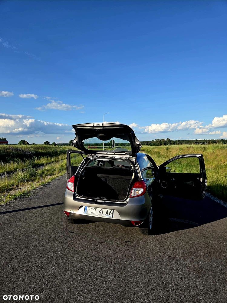Renault Clio - 7
