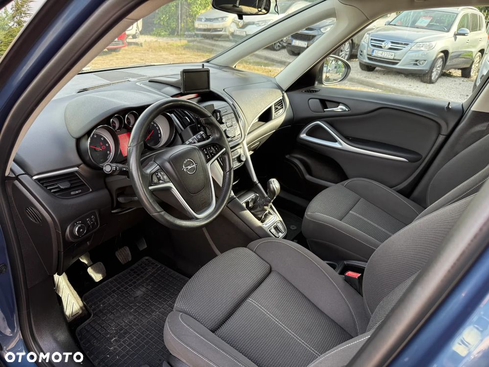 Opel Zafira - 19
