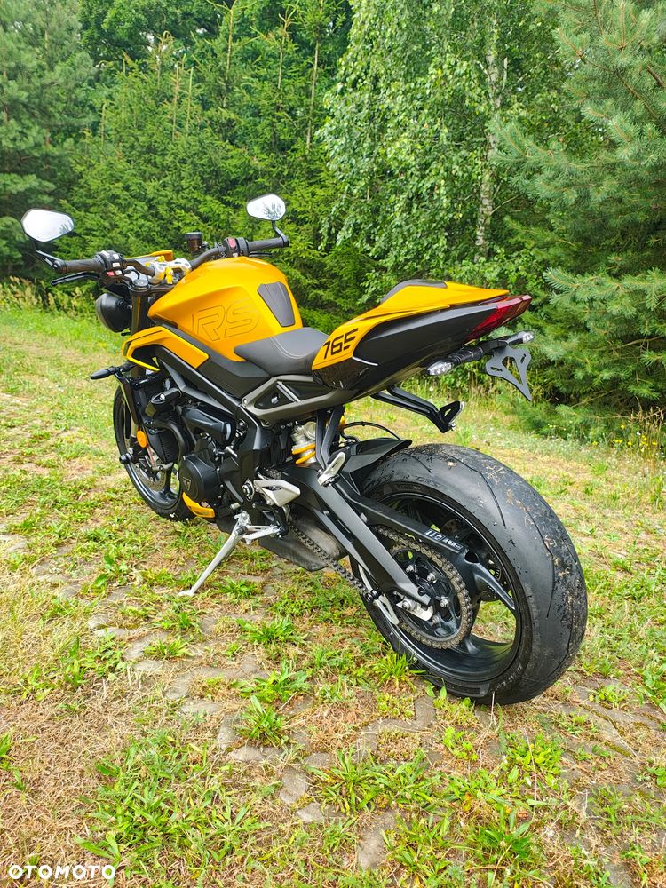 Triumph Street Triple - 11