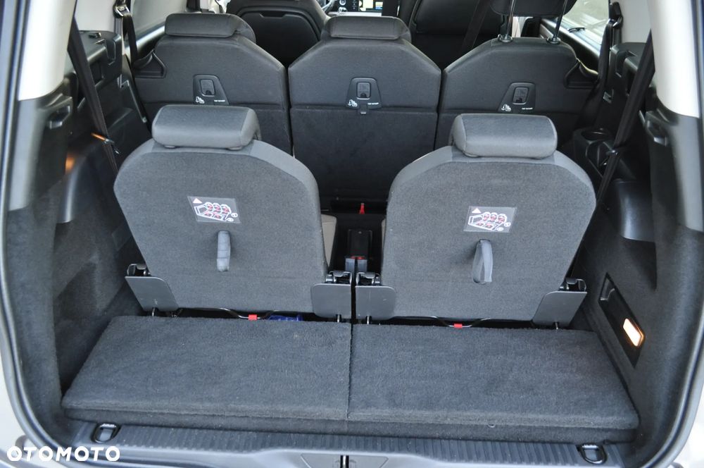 Citroën C4 Grand Picasso - 38