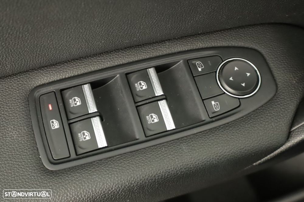 Renault Captur 1.0 TCe Techno Bi-Fuel - 21