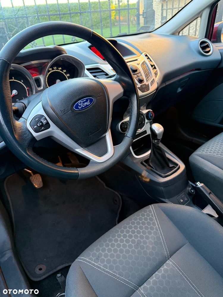 Ford Fiesta 1.4 Titanium - 8