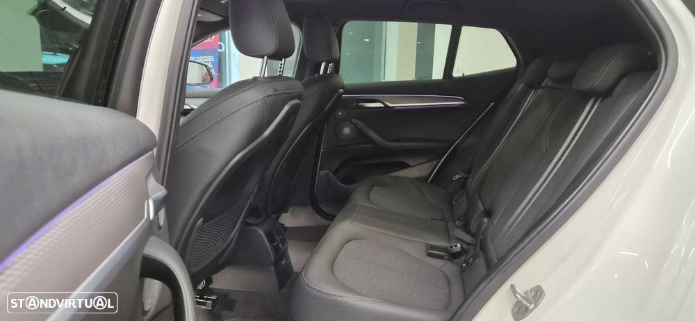 BMW X2 25 e xDrive Pack M - 37