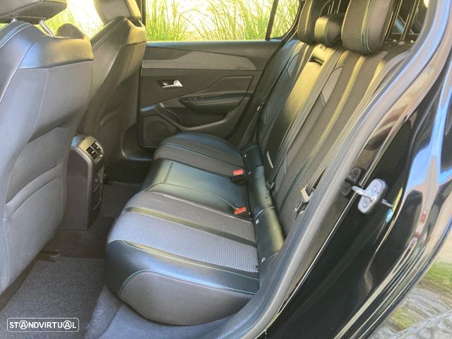 Peugeot 308 1.2 PureTech Allure - 30