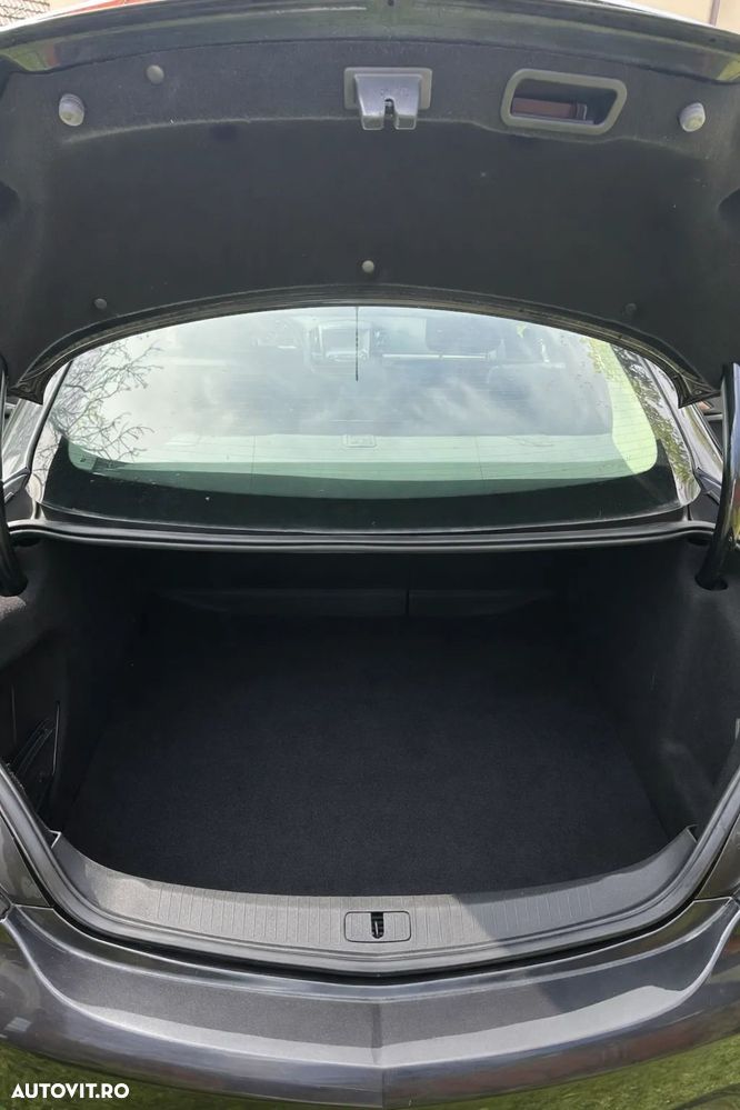 Opel Insignia 2.0 CDTI ECOTEC ECOFLEX Start/Stop - 9