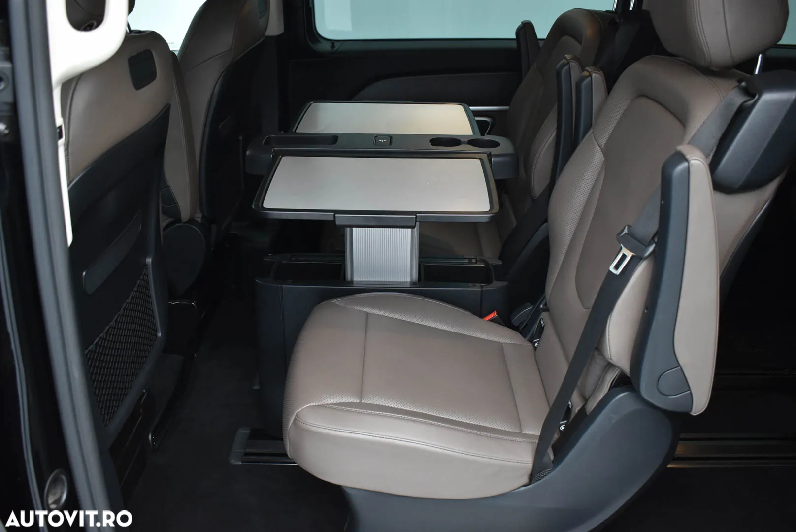 Mercedes-Benz V 300 d Extralung Avantgarde - 11