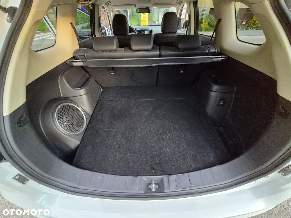 Mitsubishi Outlander - 9