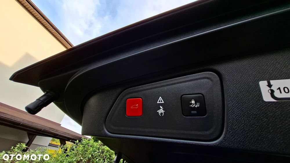 Peugeot 3008 BlueHDi 180 Stop & Start EAT8 Crossway - 16