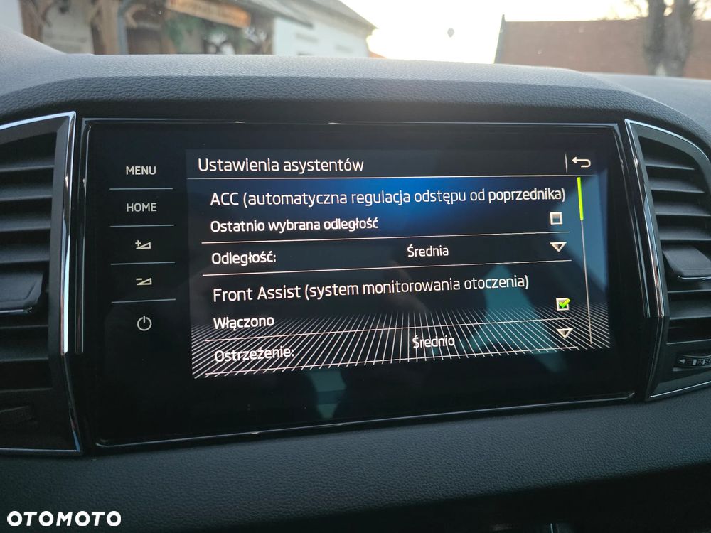 Skoda Karoq 2.0 TDI SCR 4x4 DSG Sportline - 25