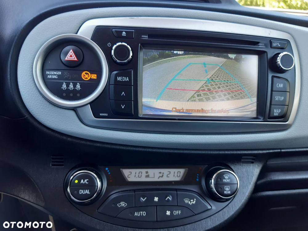 Toyota Yaris 1.5 VVT-i Comfort - 5