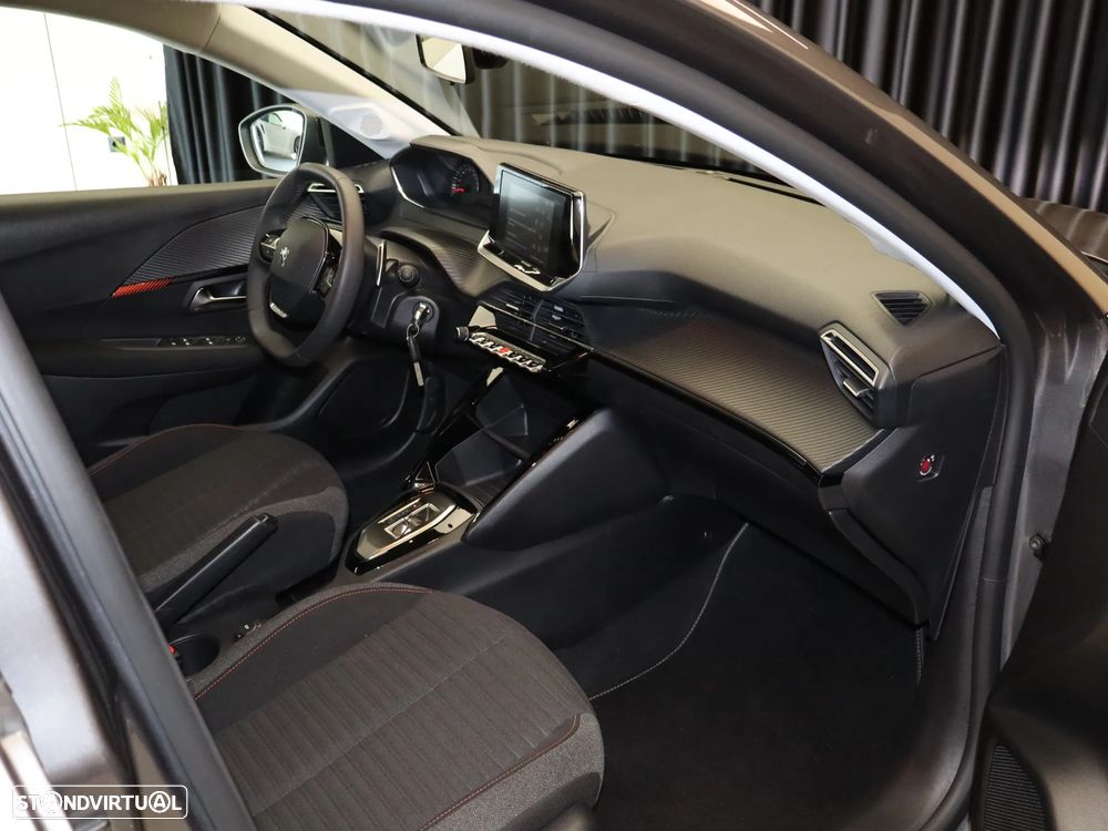 Peugeot 208 PureTech 100 EAT8 Active Pack - 14