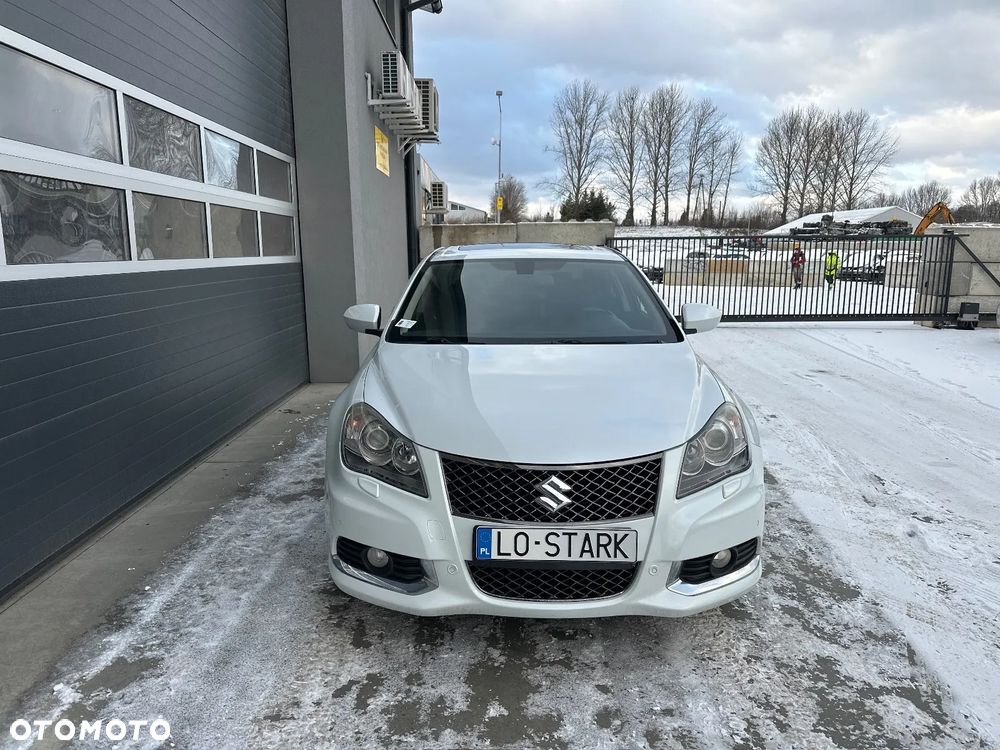 Suzuki Kizashi 2.4 4x4 CVT Sport - 8
