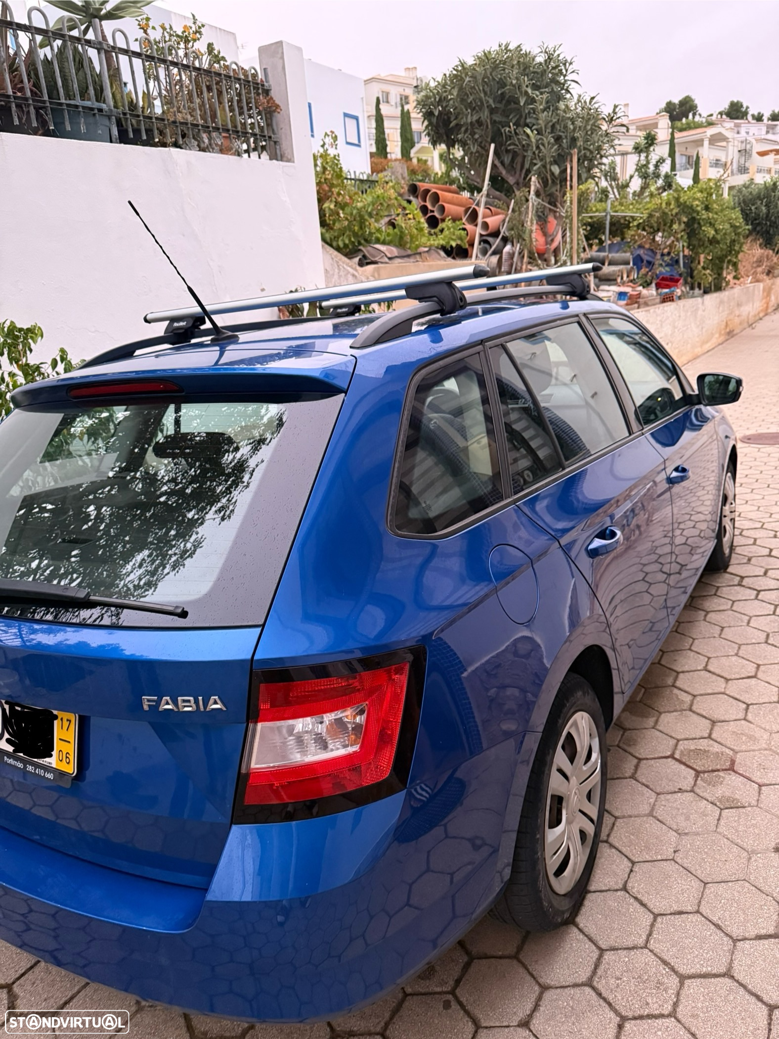 Skoda Fabia Break 1.0 Active - 4