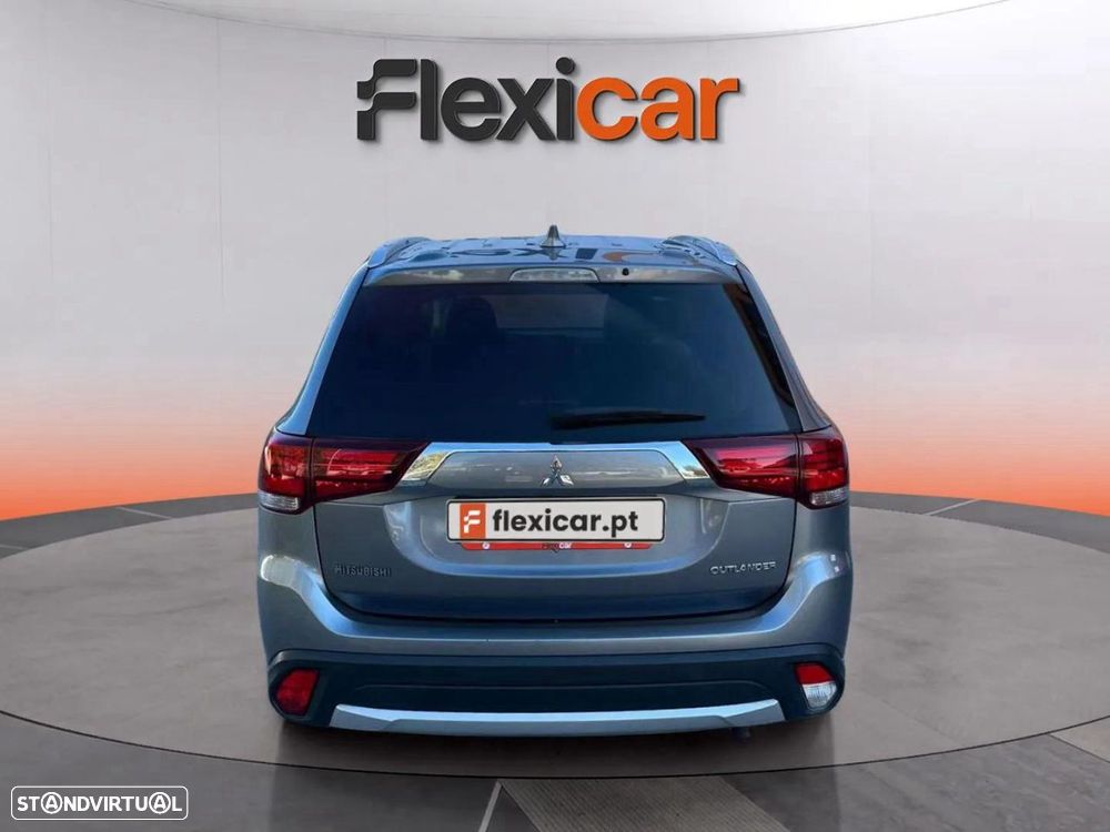 Mitsubishi Outlander 2.2 DI-D Intense+ - 6
