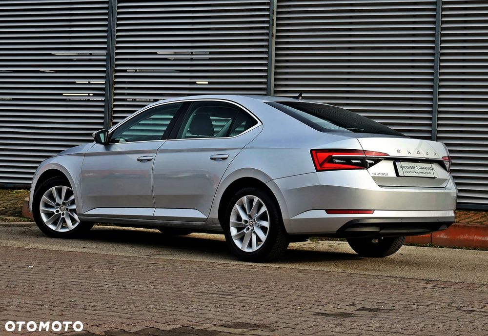 Skoda Superb 2.0 TDI SCR Ambition - 9