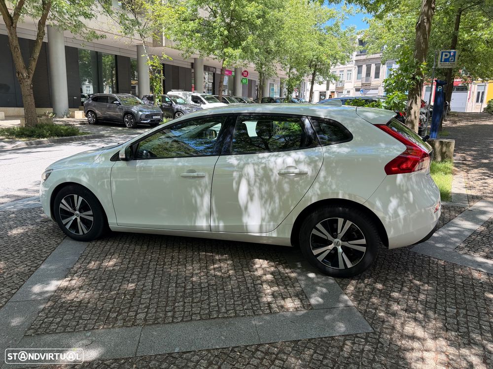 Volvo V40 2.0 D2 Kinetic - 14