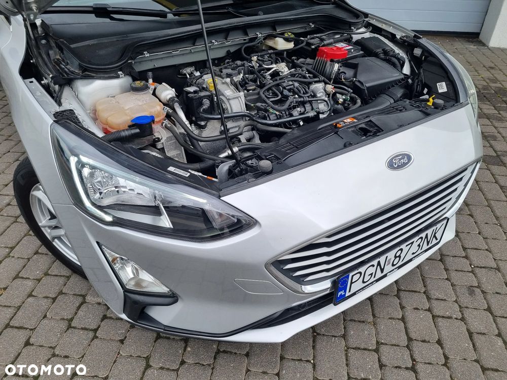 Ford Focus 1.0 EcoBoost Titanium - 32