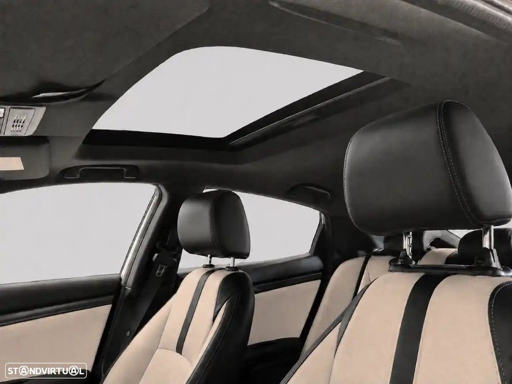Honda Civic 1.0 i-VTEC Executive Premium CVT - 13