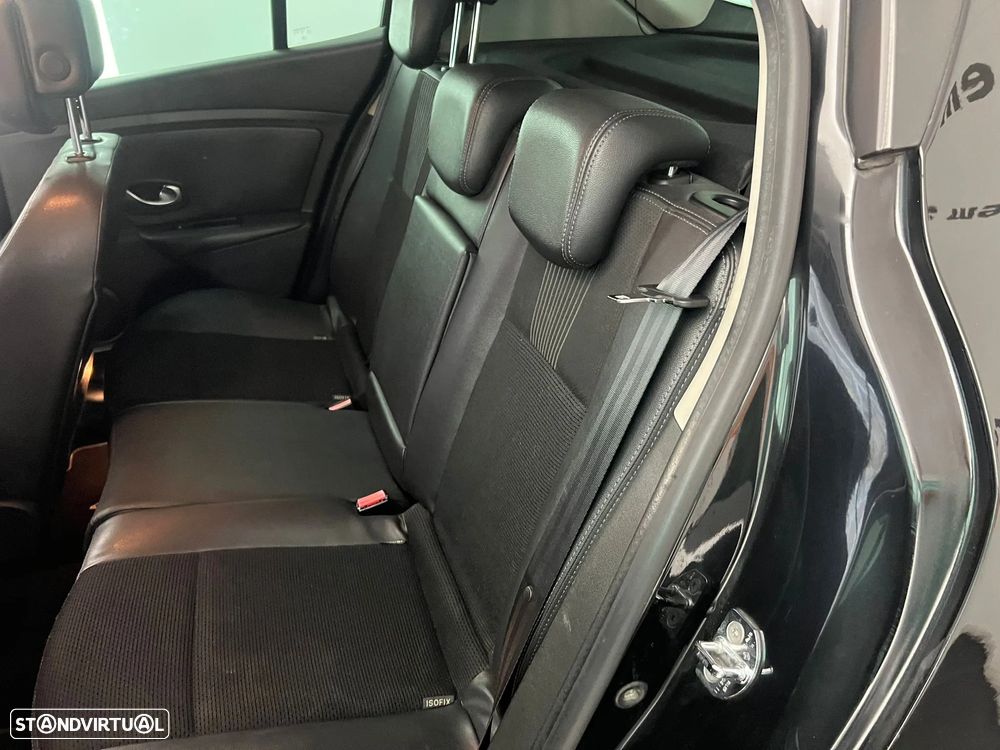 Renault Mégane 1.5 dCi Dynamique - 10