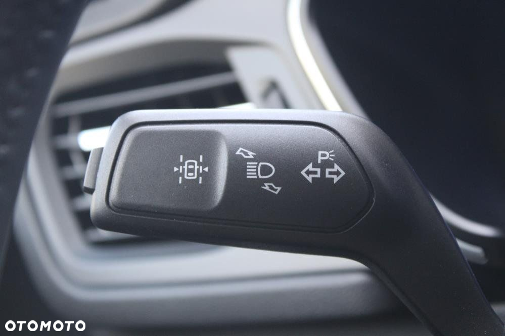Ford Kuga - 33