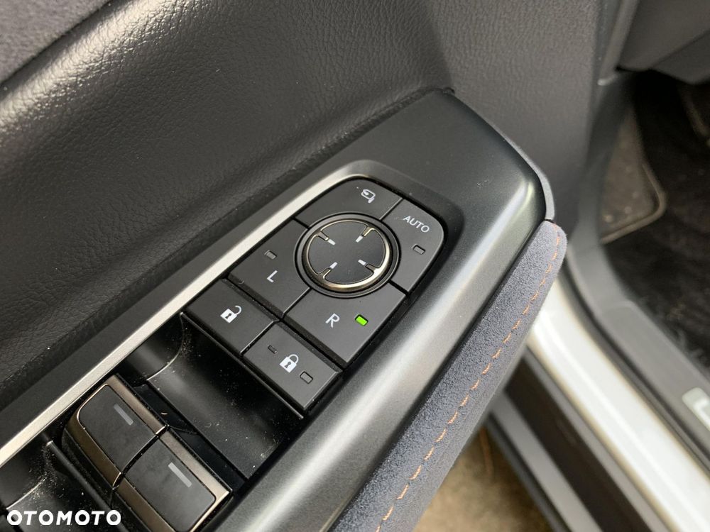 Lexus LBX 1.5 Hybrid Cool - 16