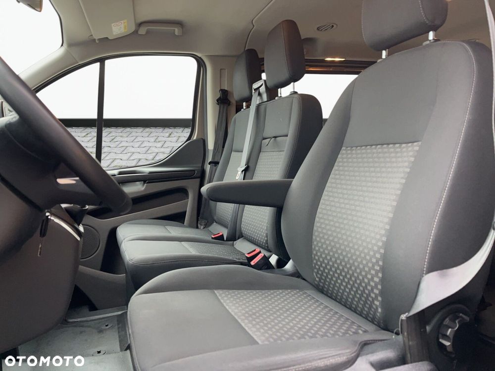 Ford Transit Custom - 11