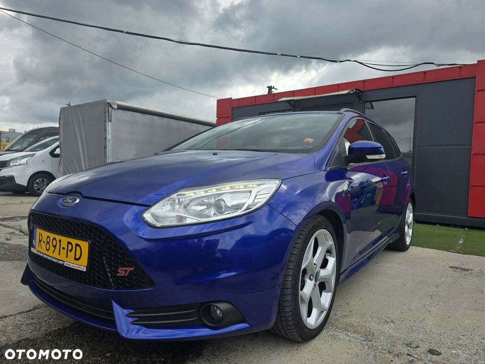 Ford Focus - 8