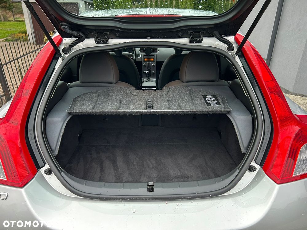 Volvo C30 1.6 Momentum - 19