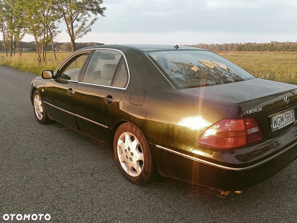 Lexus LS Standard - 19