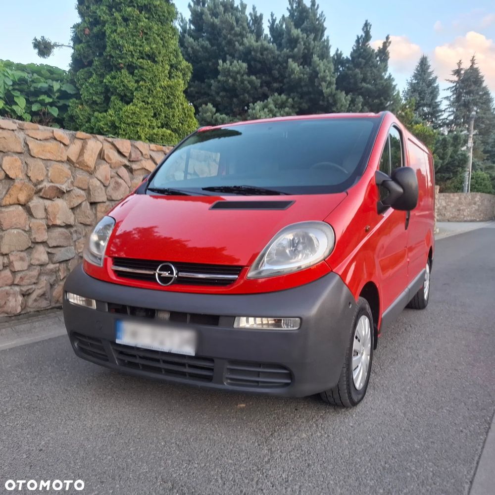 Opel Vivaro - 1