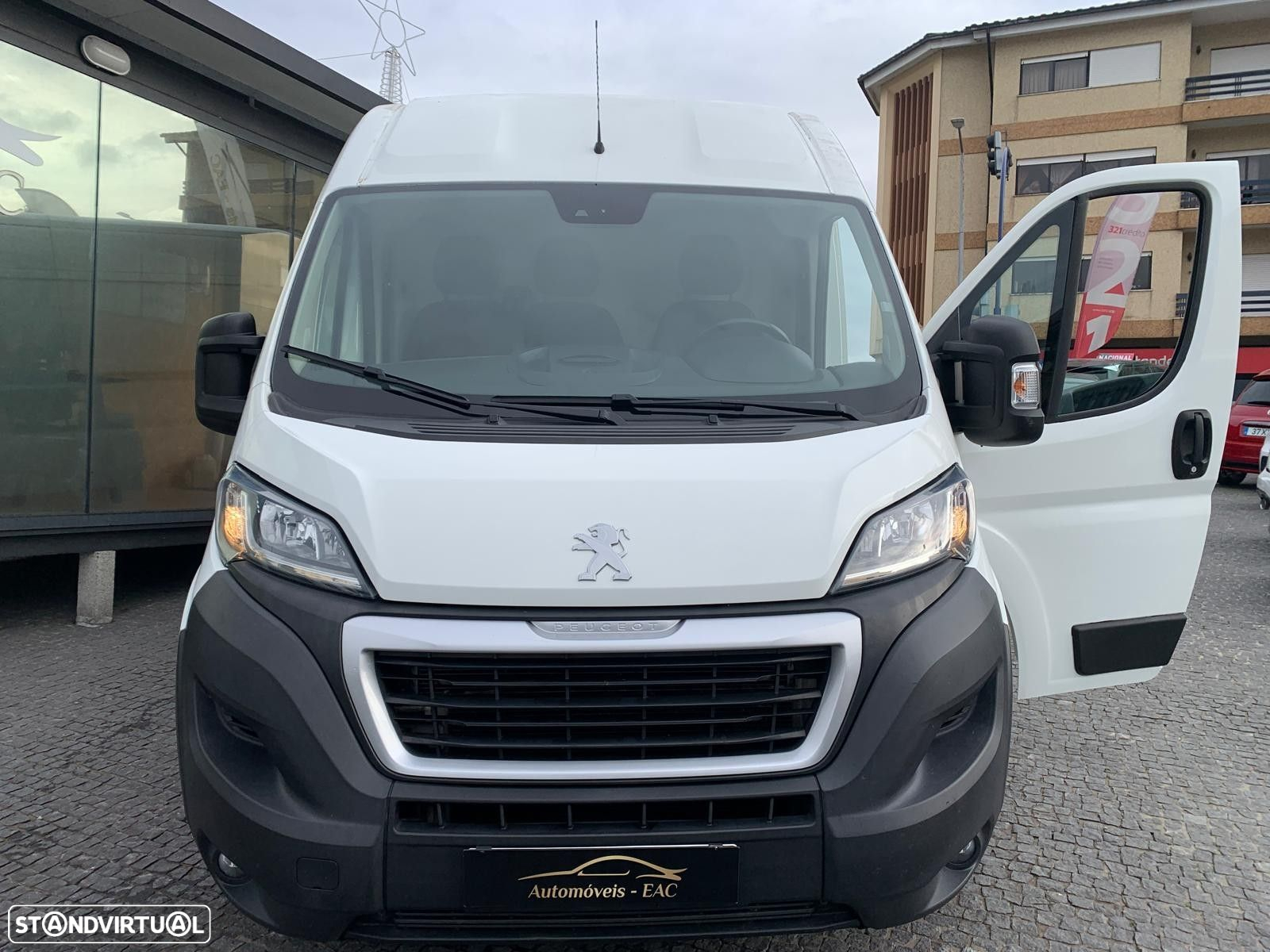 Peugeot Boxer 2.2 BlueHDi 335 L2 CD - 5