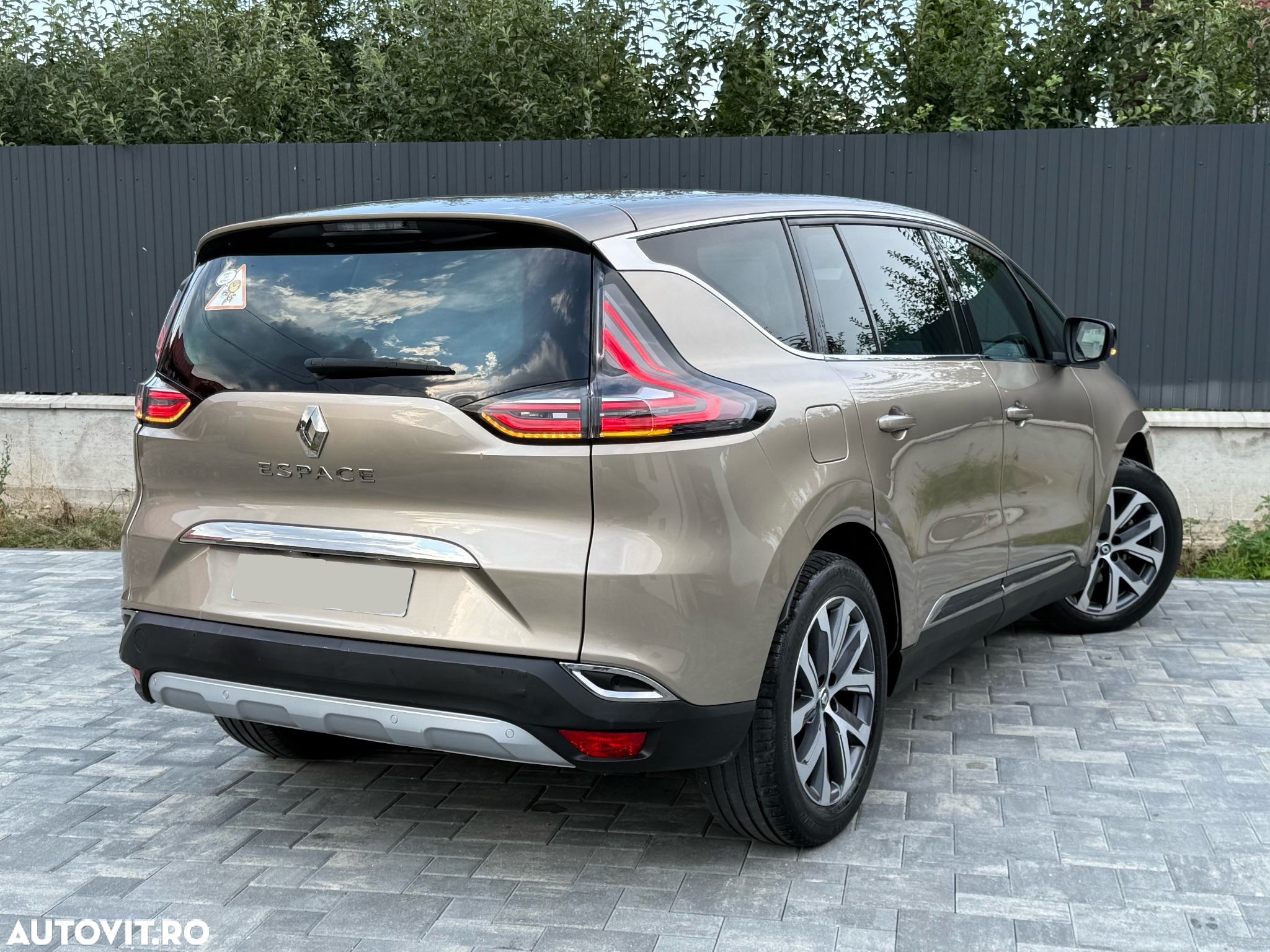Renault Espace Energy dCi 160 EDC ELYSEE - 3