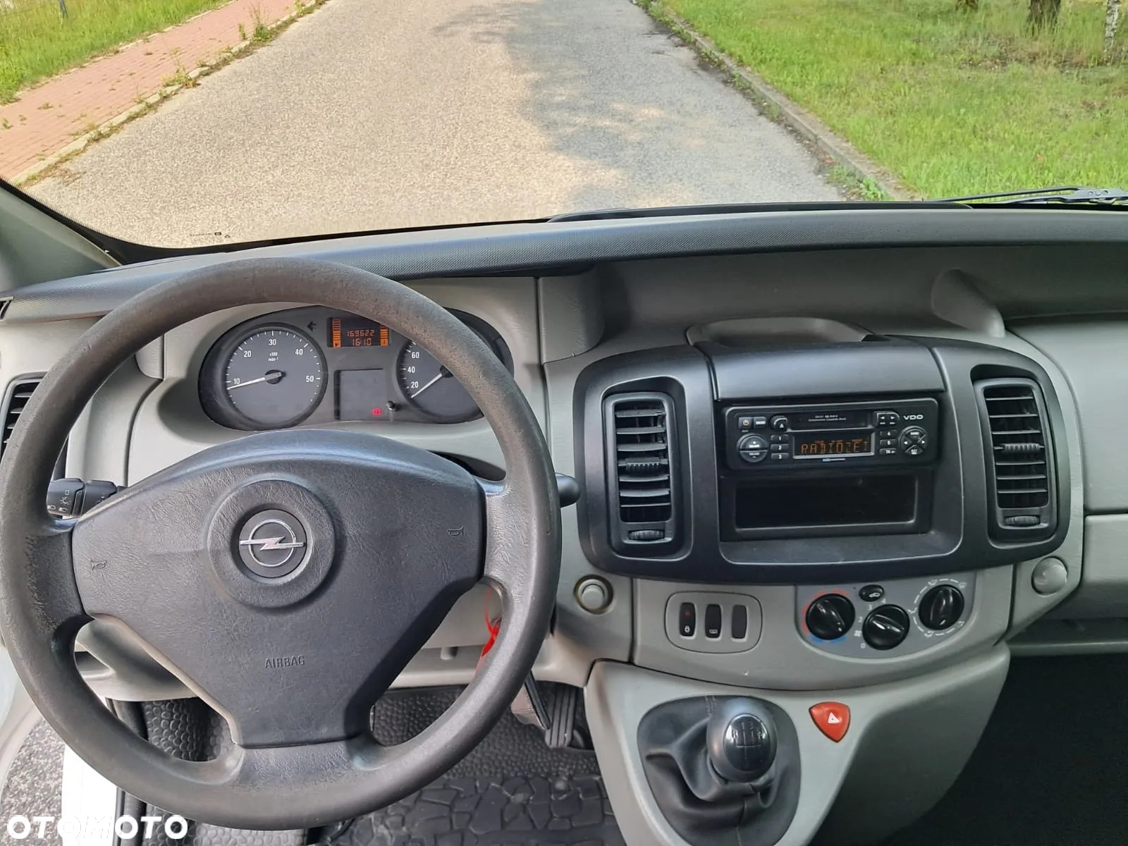 Opel Vivaro - 15