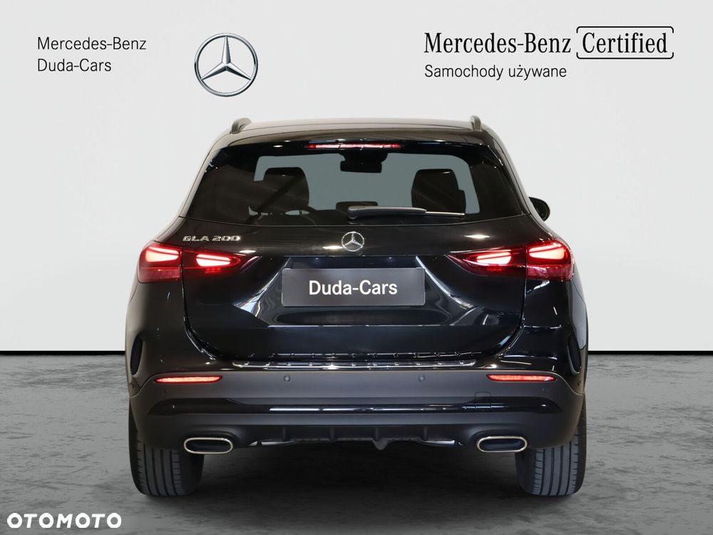 Mercedes-Benz GLA 200 AMG Line - 4