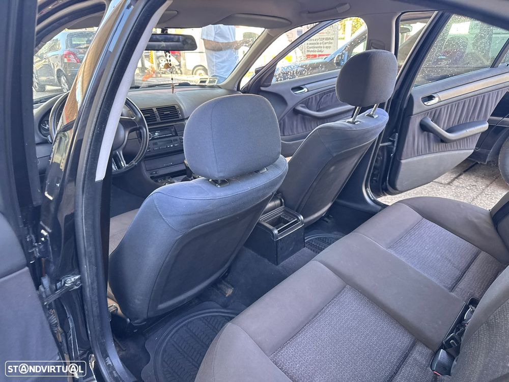 BMW 320 d Sport - 16
