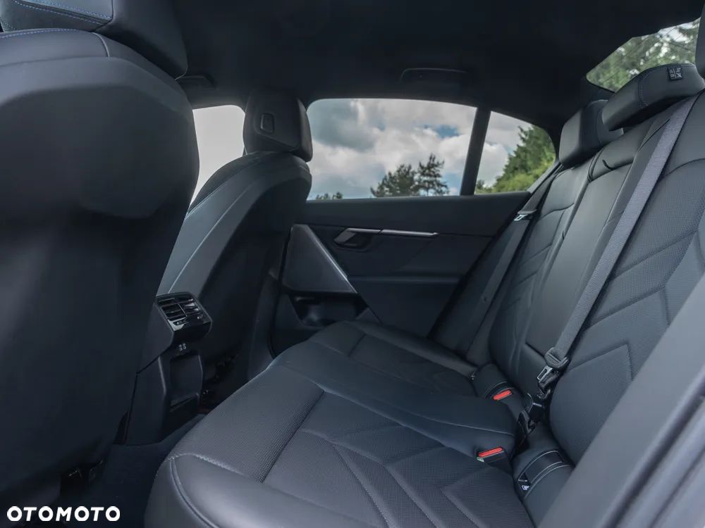 BMW Seria 5 - 12