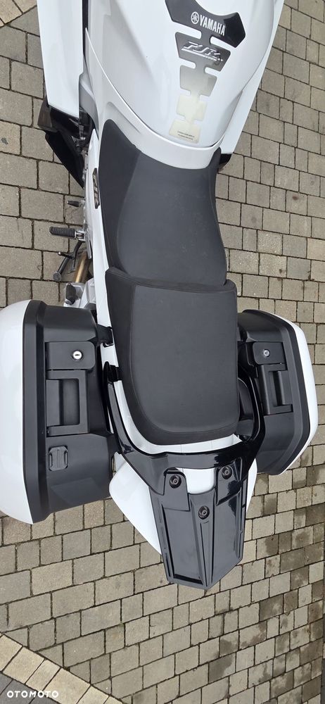 Yamaha FJR - 15