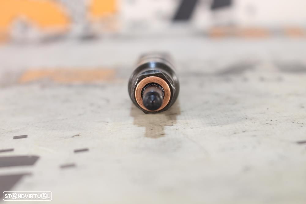 Injetor Audi A6 (4A2, C4)  046130201F / 046 130 201 F - 2