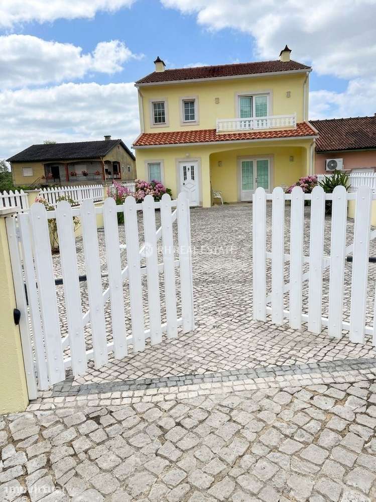Extraordinária Moradia Mobilada - Disponível meados Setembro - Grande imagem: 3/13