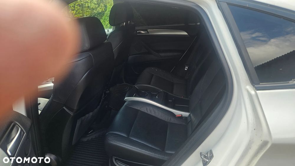 BMW X6 - 10