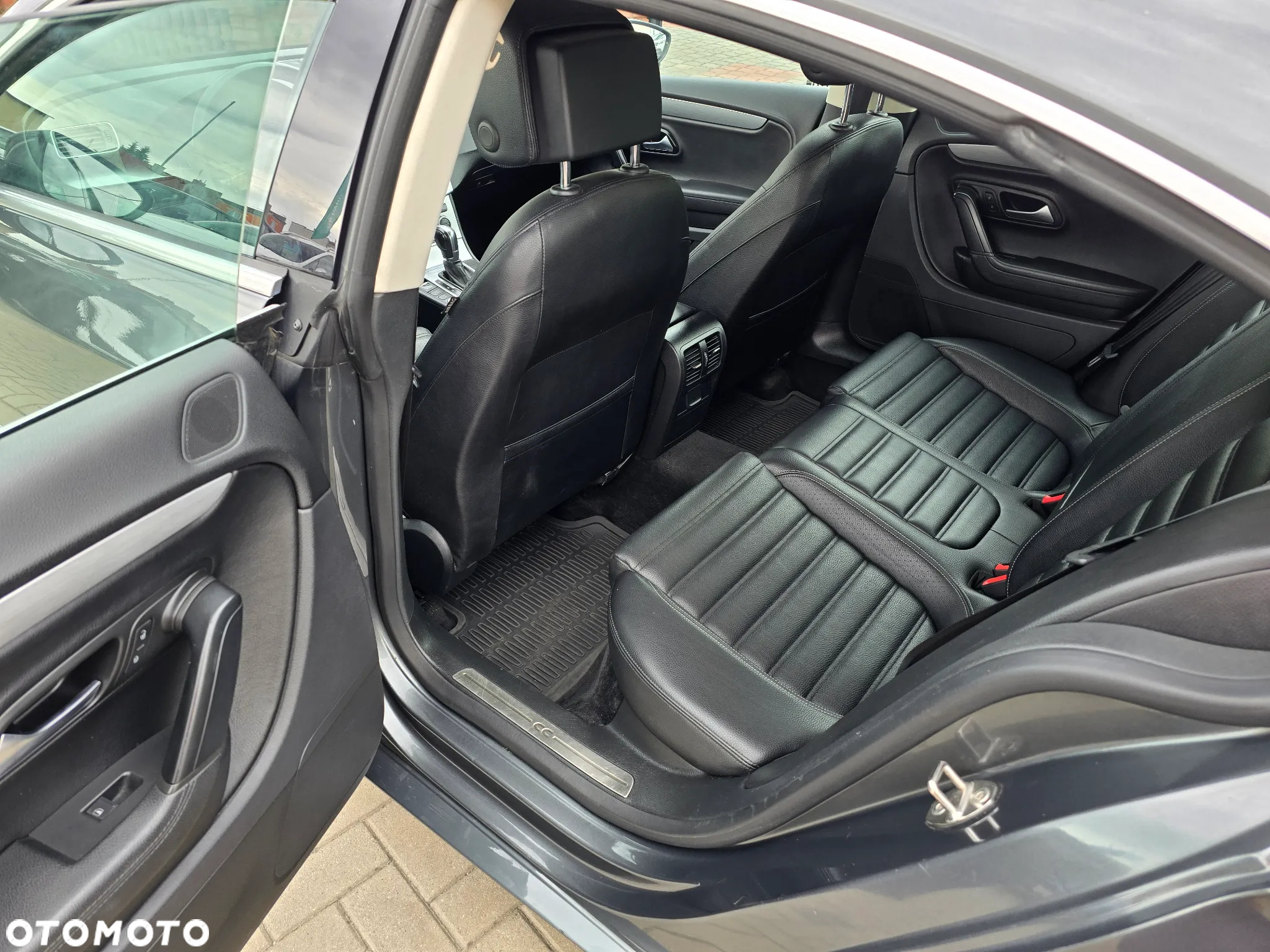 Volkswagen CC - 9