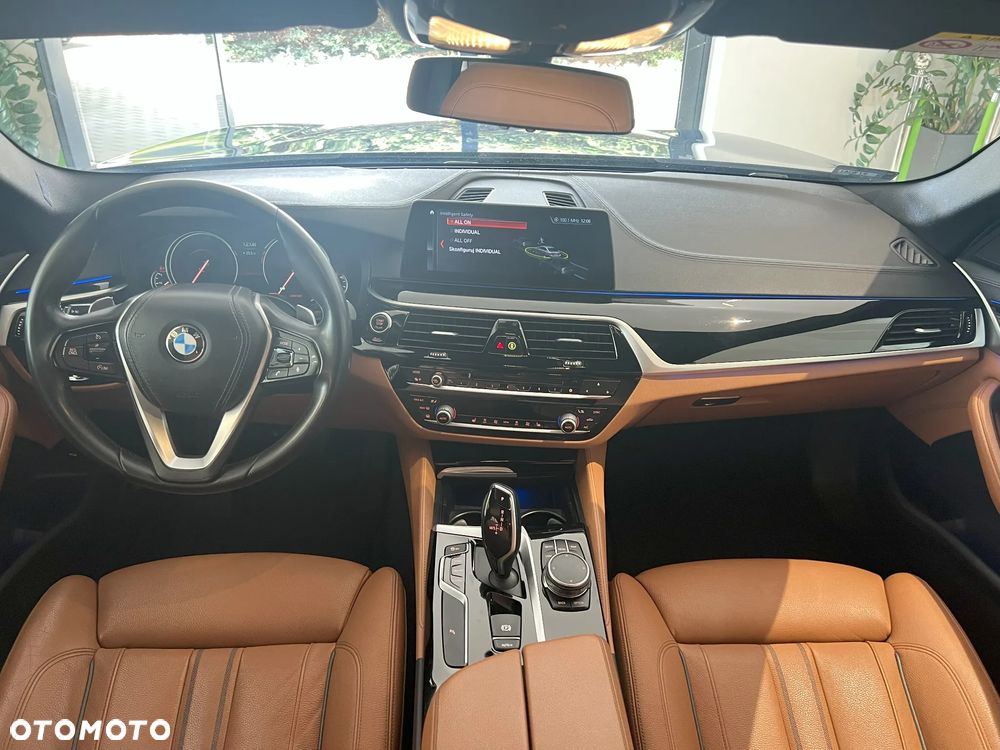 BMW Seria 5 520d xDrive Luxury Line - 15