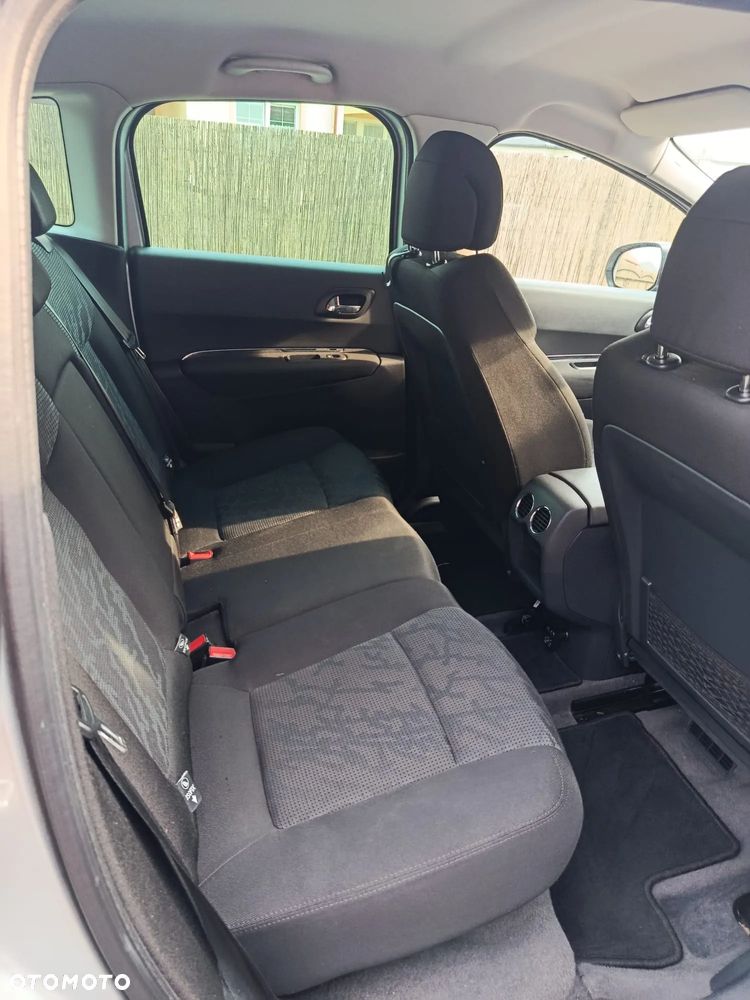 Peugeot 3008 1.6 Premium - 8