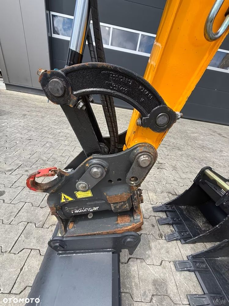 JCB 19C-1 PowerTilt - 8
