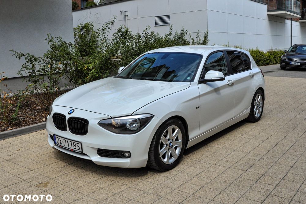 BMW Seria 1 - 1