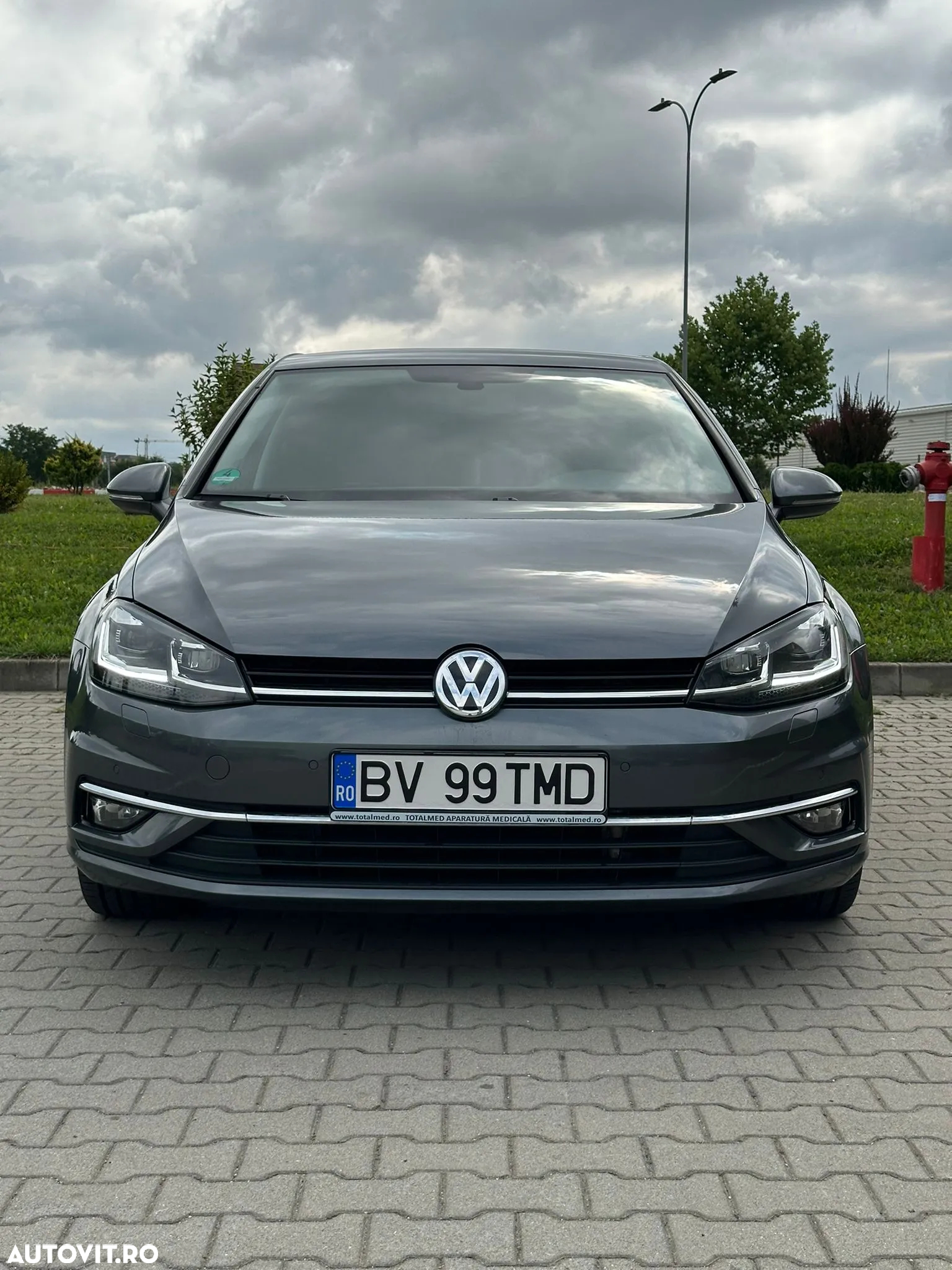 Volkswagen Golf 2.0 TDI Highline - 4
