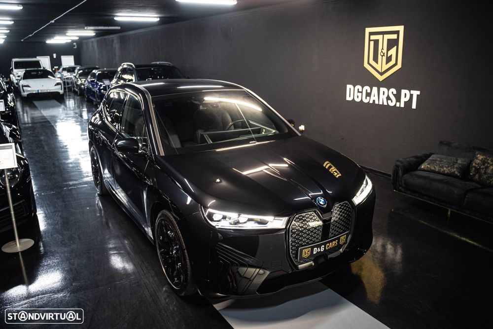 BMW iX xDrive 40 Pack Desportivo - 22
